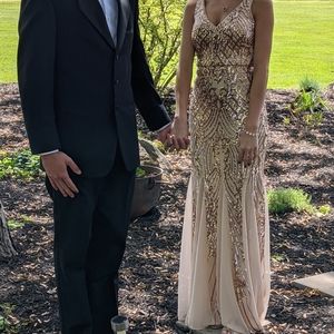 Beautiful gold prom dress size 4